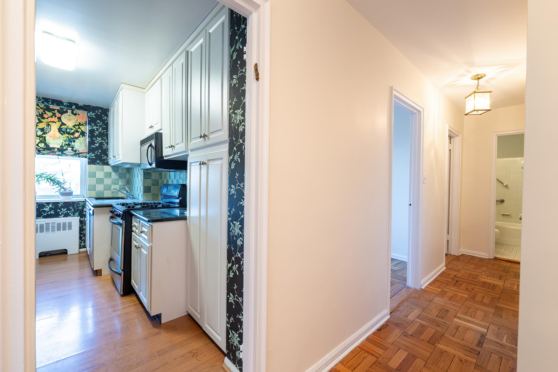 60 Knolls Crescent 4-H Spuyten Duyvil Bronx NY 10463