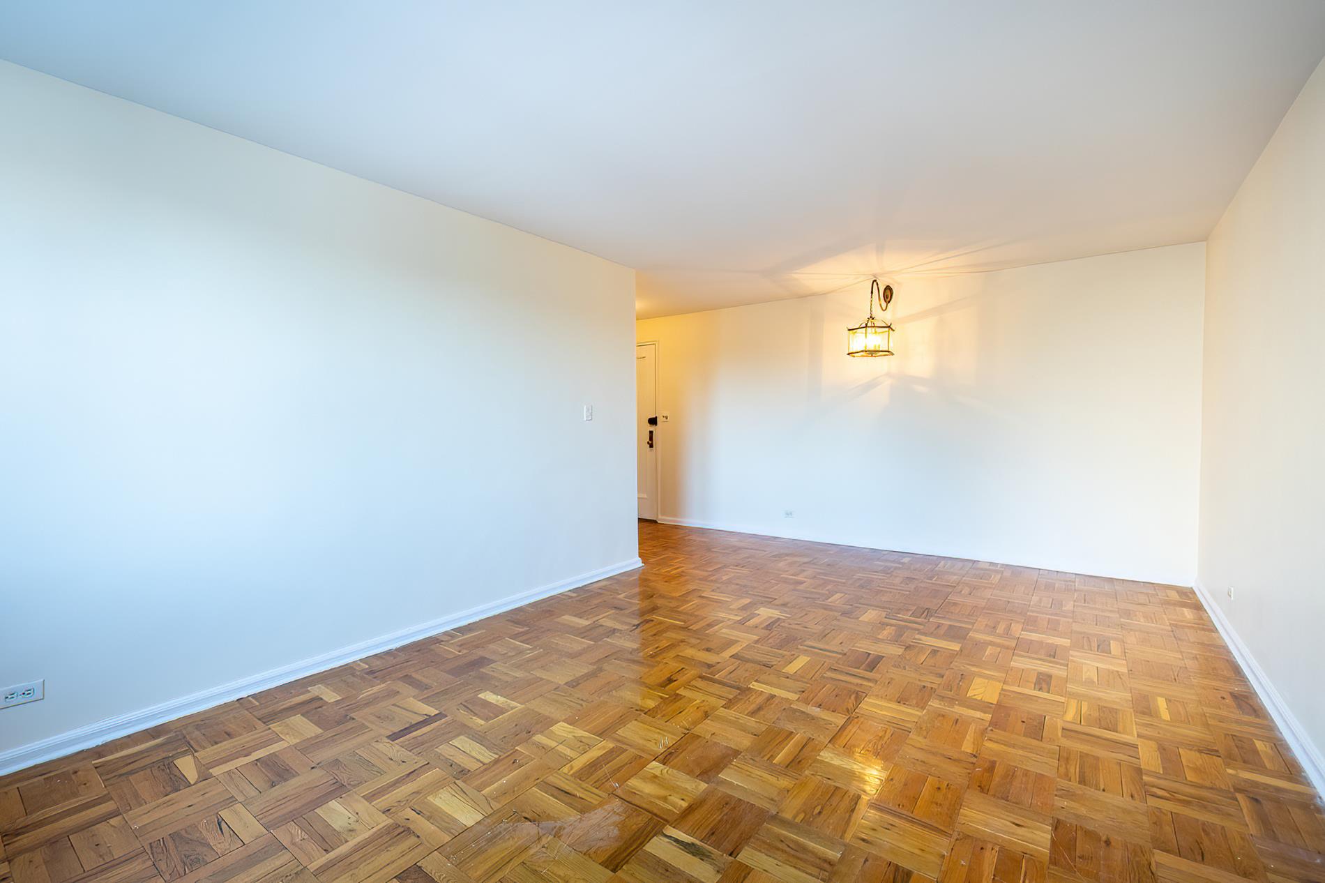 60 Knolls Crescent 4-H Spuyten Duyvil Bronx NY 10463