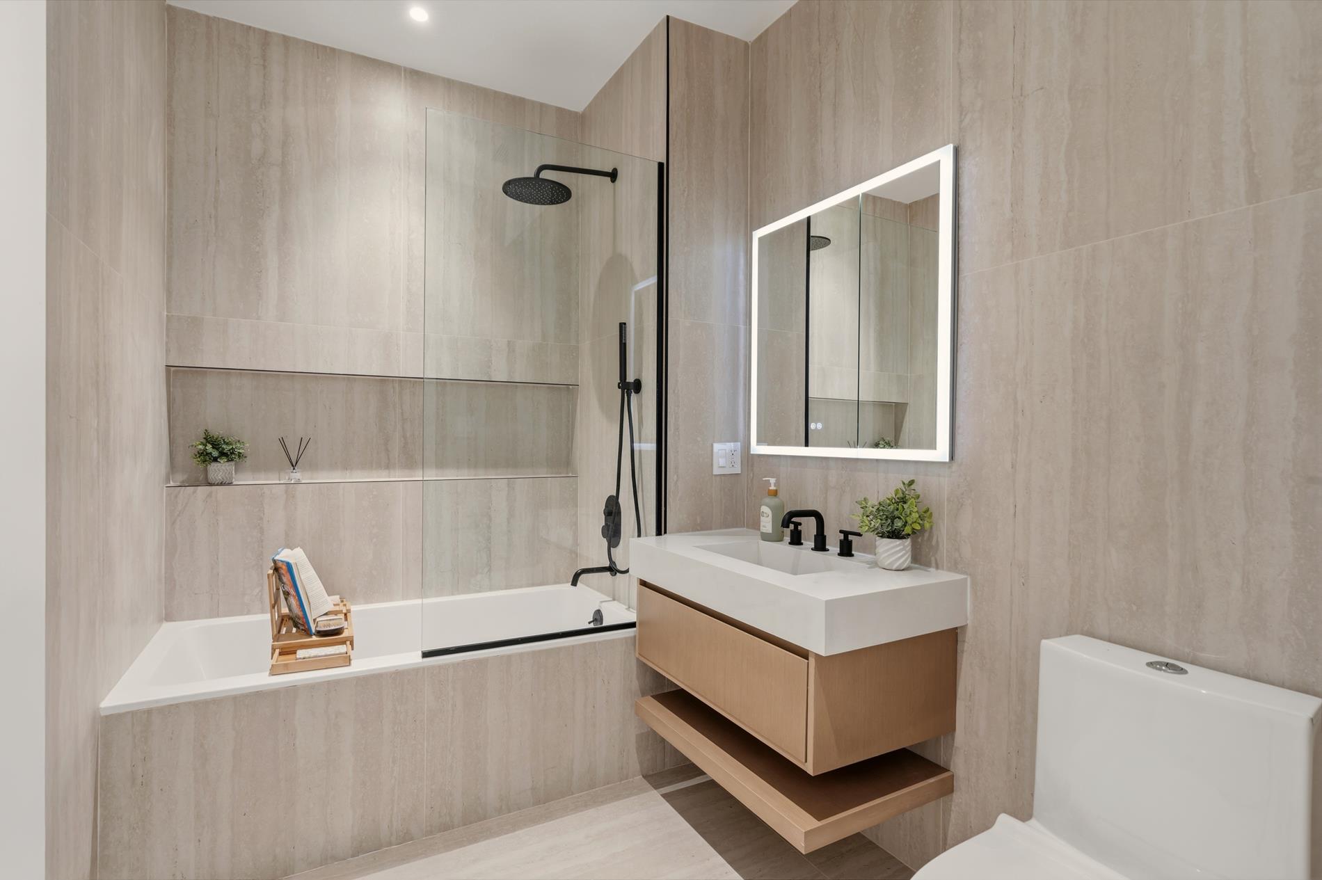 772 Metropolitan Avenue 2-A East Williamsburg Brooklyn NY 11211