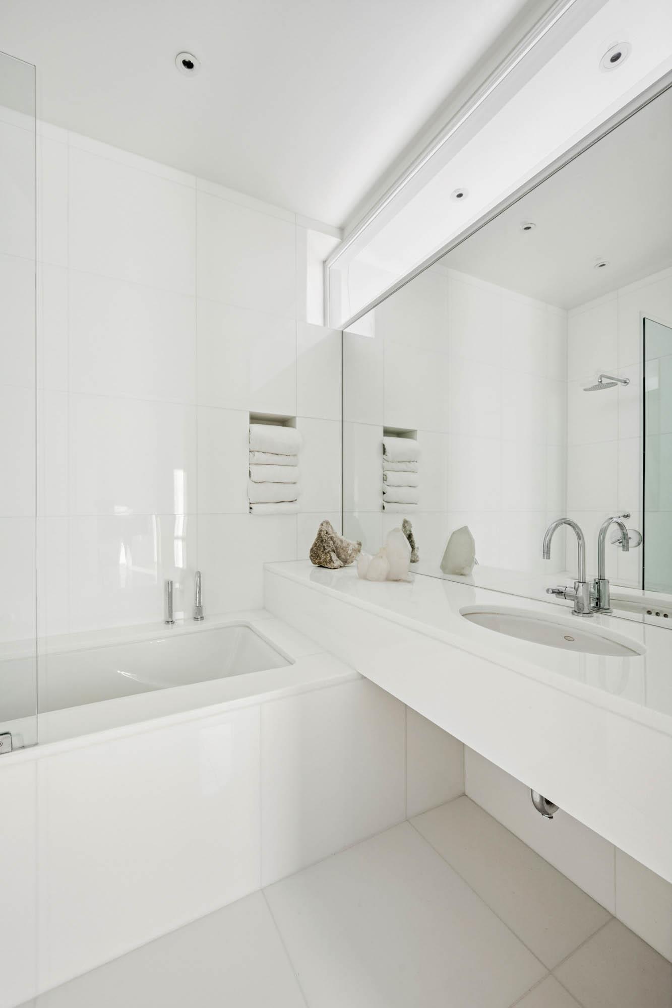 250 Mercer Street B-1002 Greenwich Village New York NY 10012