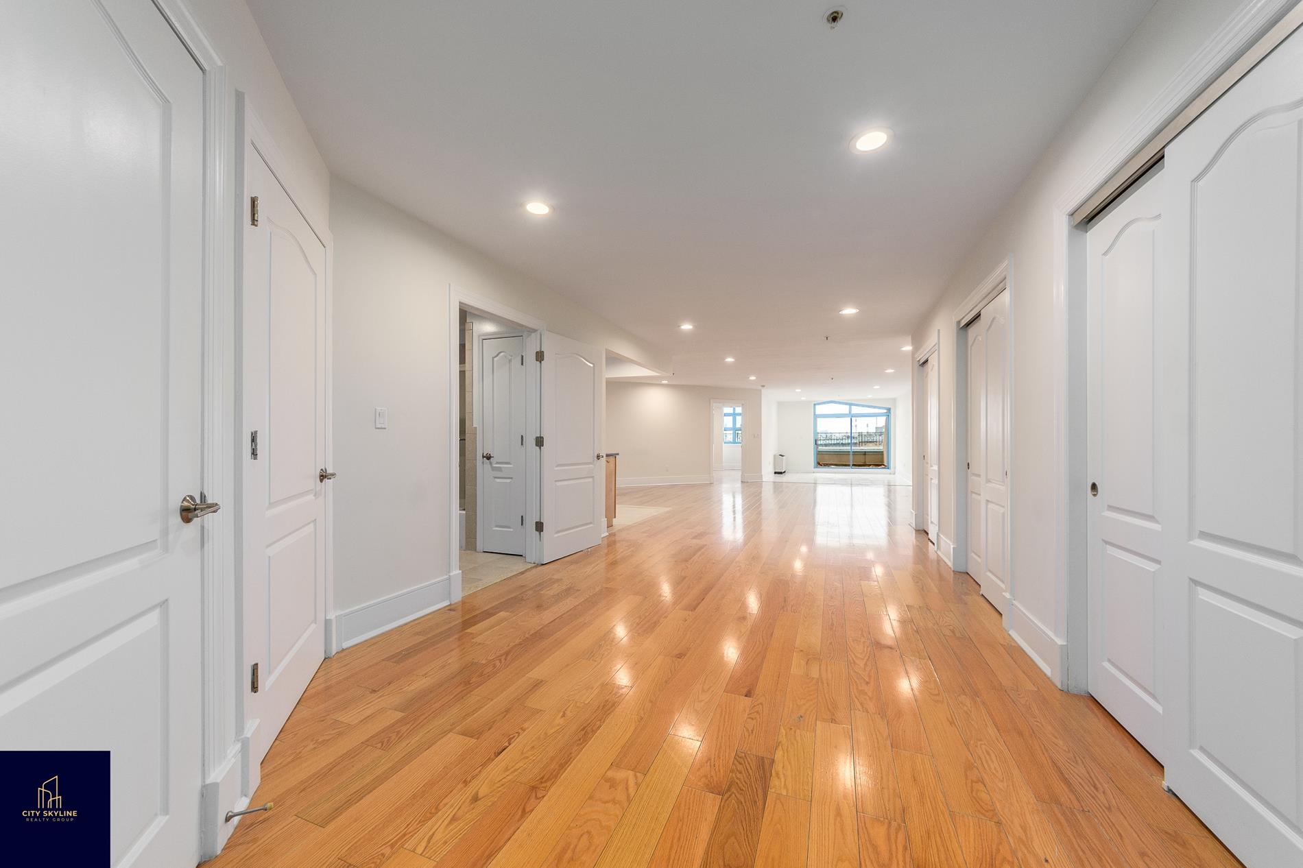 19-19 24th Avenue L-503 Astoria Queens NY 11102