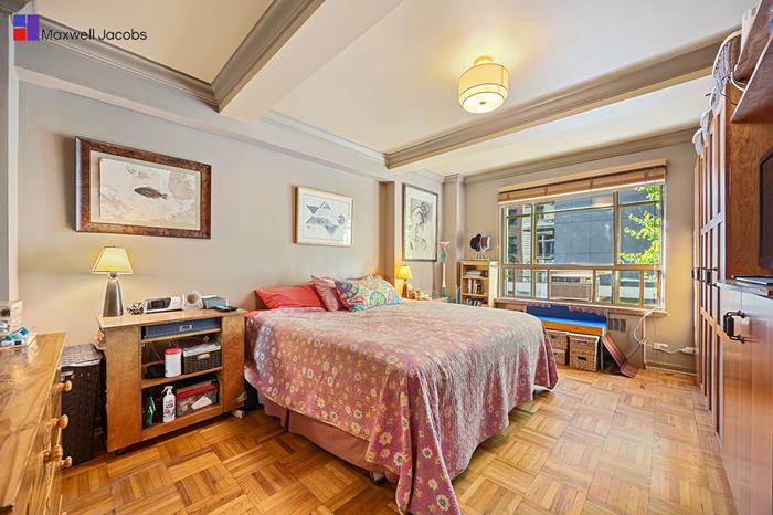 45 West 54th Street 3-D Midtown West New York NY 10019