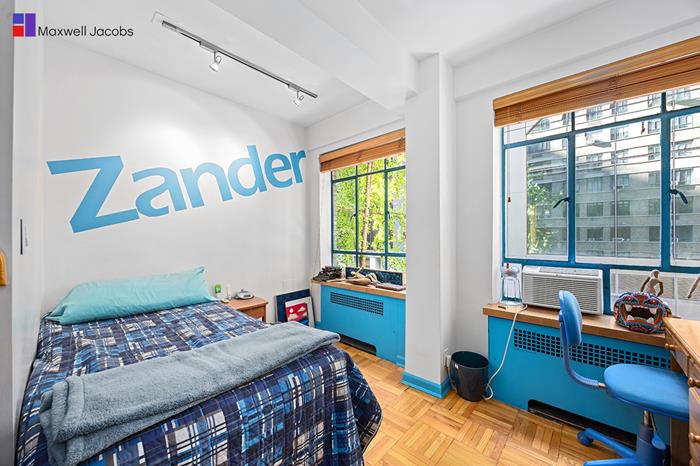 45 West 54th Street 3-D Midtown West New York NY 10019