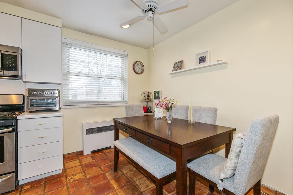 60-39 251st Street UPPER Little Neck Queens NY 11362