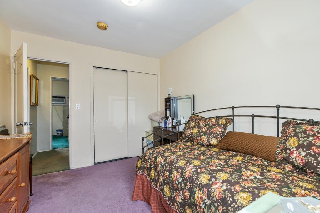 60-39 251st Street UPPER Little Neck Queens NY 11362