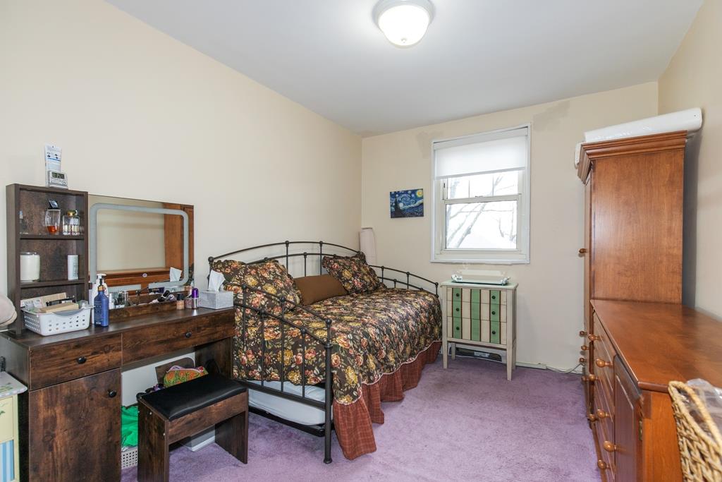 60-39 251st Street UPPER Little Neck Queens NY 11362