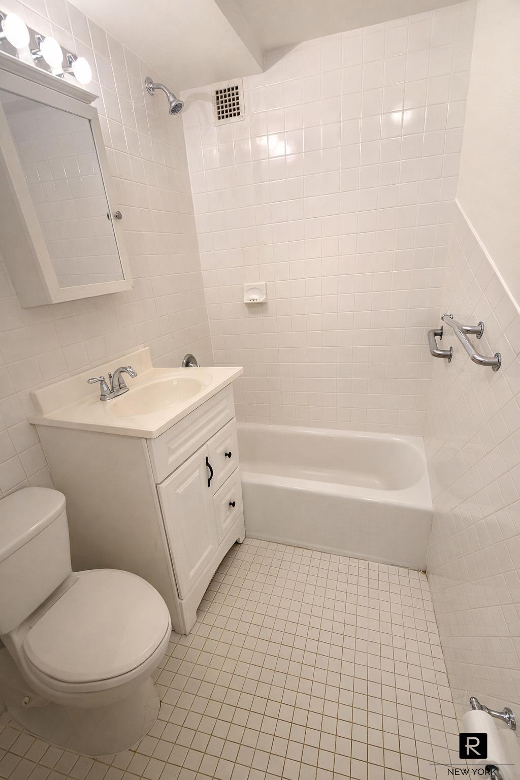 240 East 55th Street Turtle Bay New York NY 10022