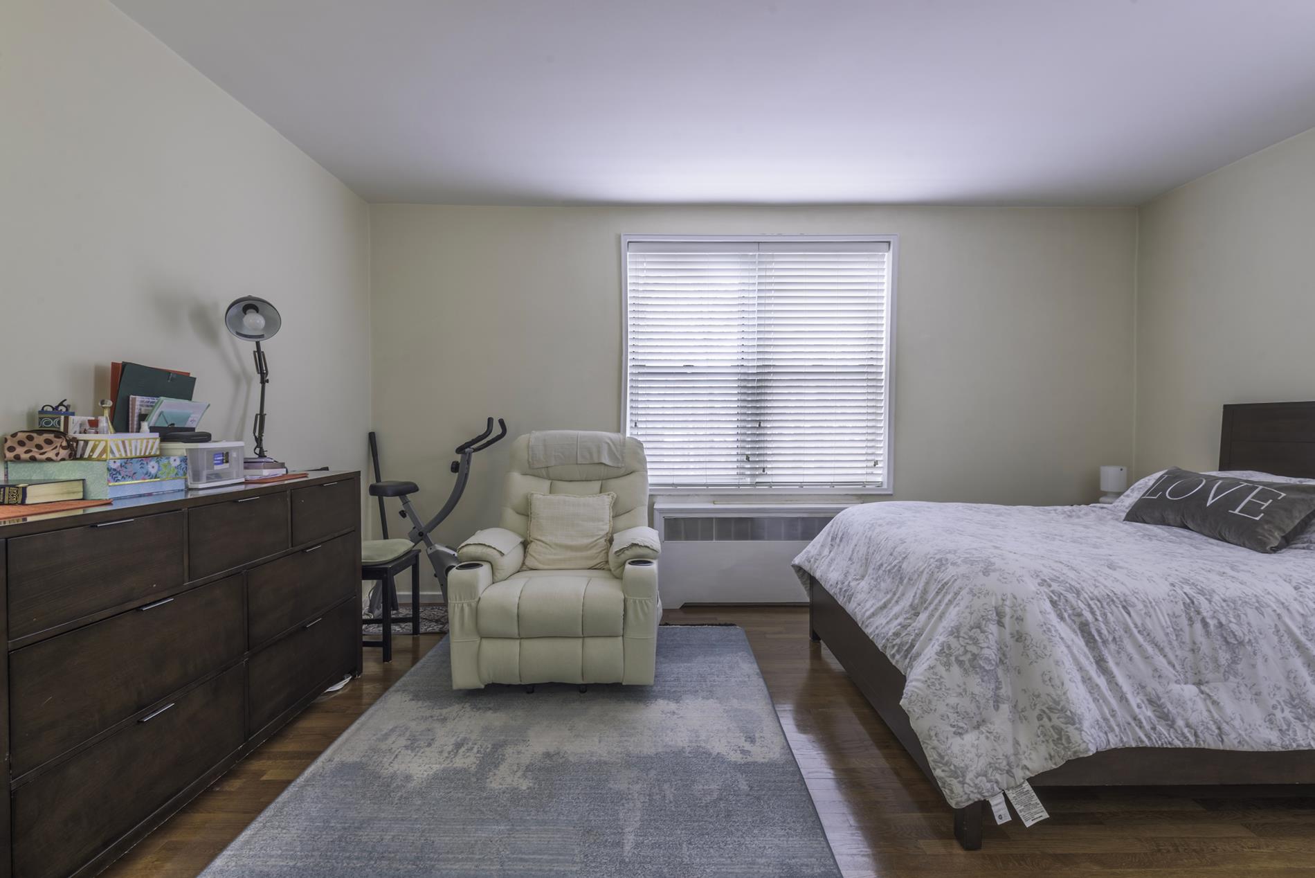 74-45 Yellowstone Blvd. 4-H Rego Park Queens NY 11374