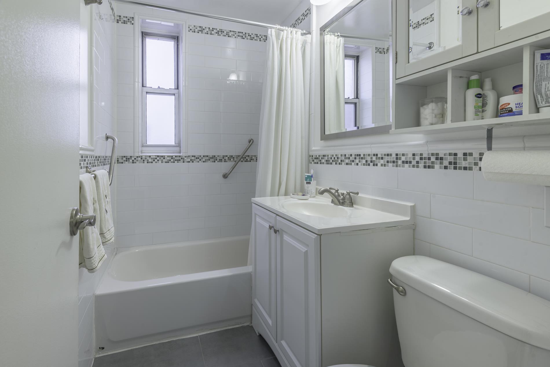 74-45 Yellowstone Blvd. 4-H Rego Park Queens NY 11374