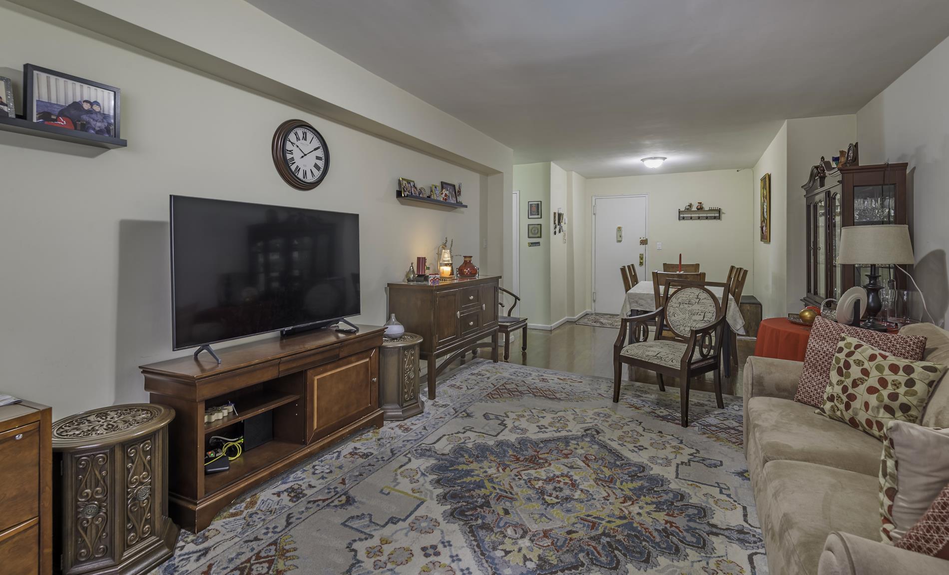 74-45 Yellowstone Blvd. 4-H Rego Park Queens NY 11374