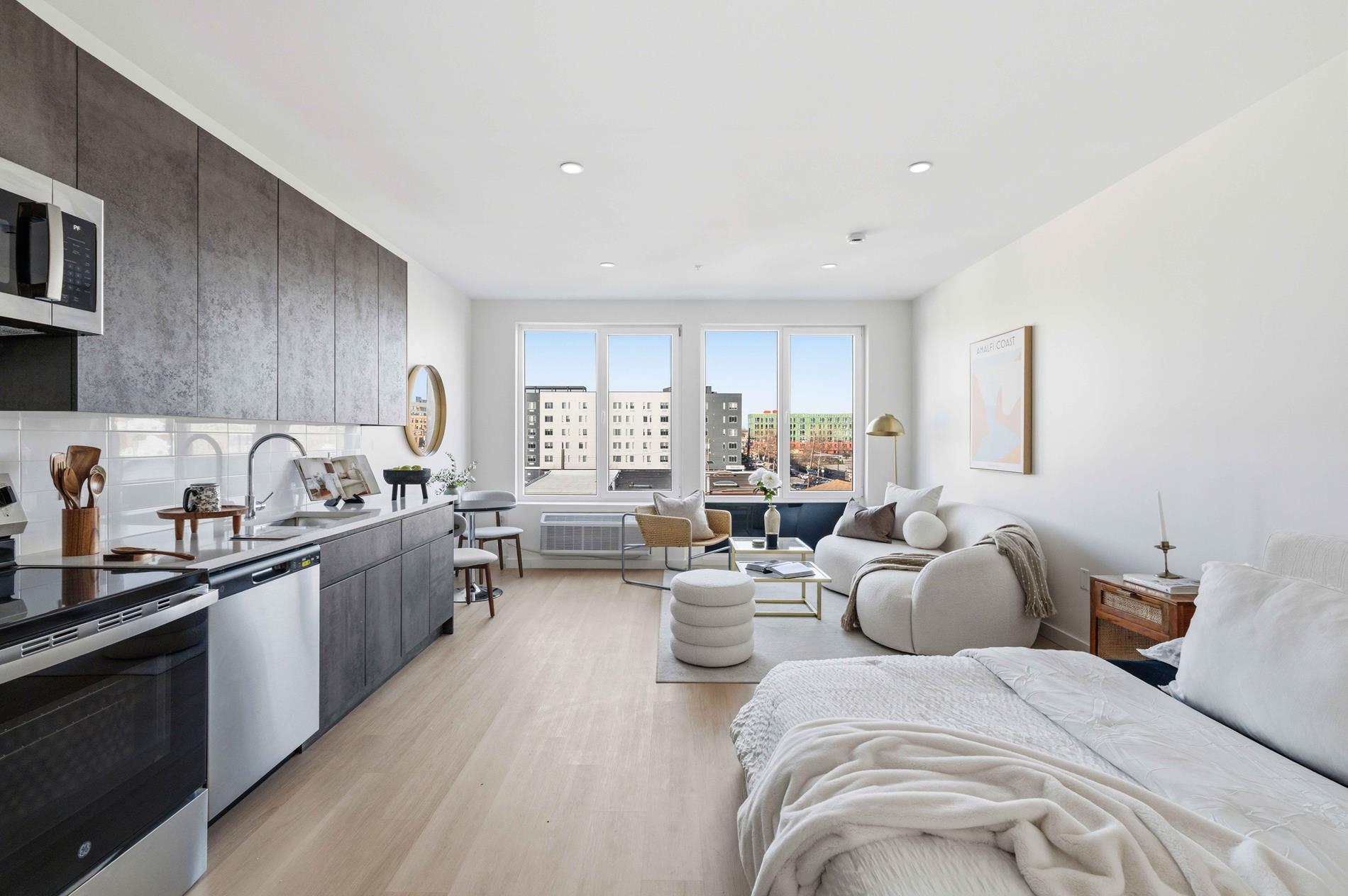 1 Mallory Avenue 4020 Jersey City Jersey City NJ 07305