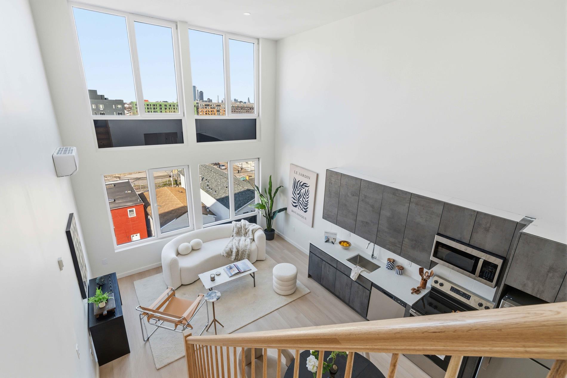 1 Mallory Avenue 4050 Jersey City Jersey City NJ 07305