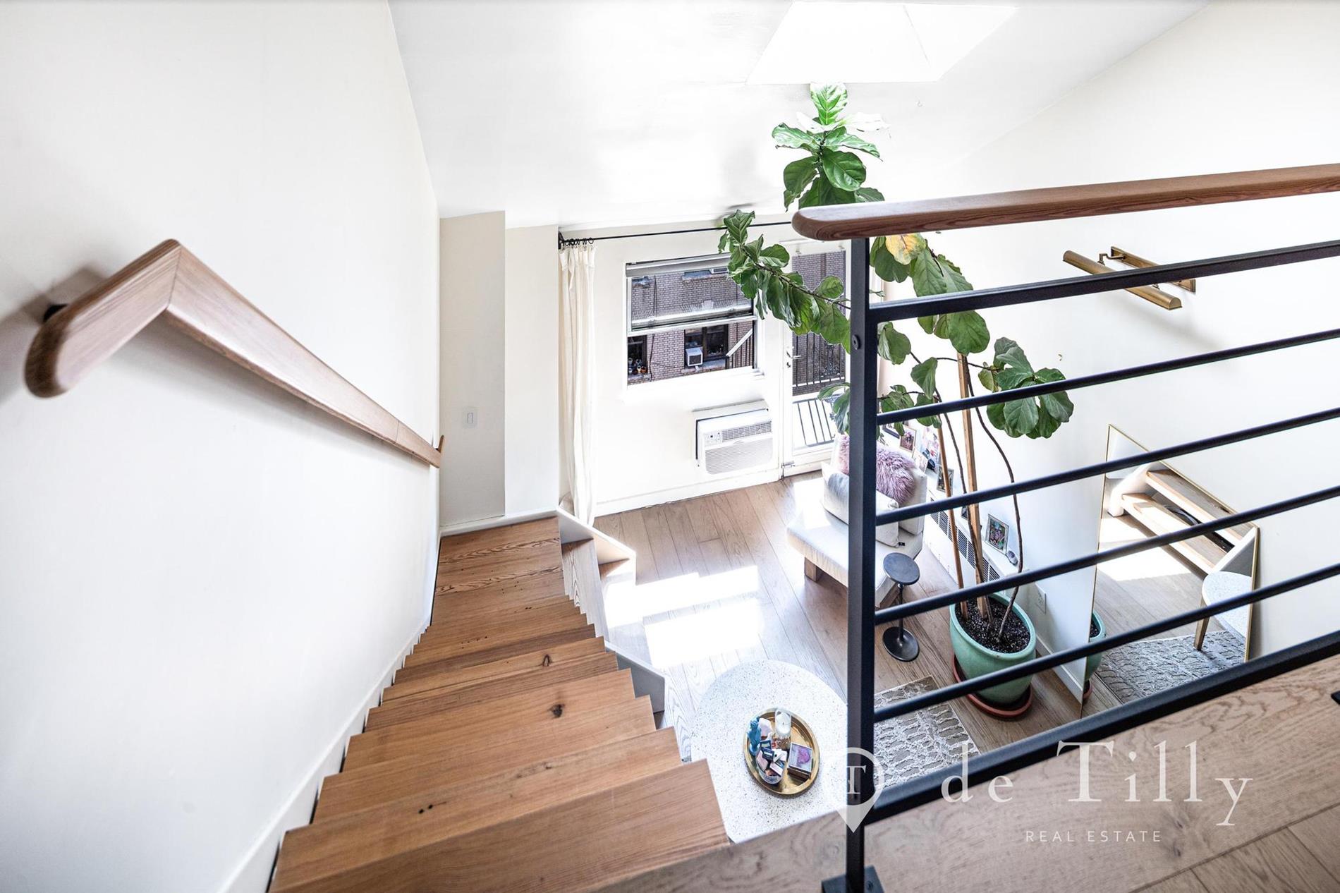 211 Thompson Street PH-6E Greenwich Village New York NY 10012