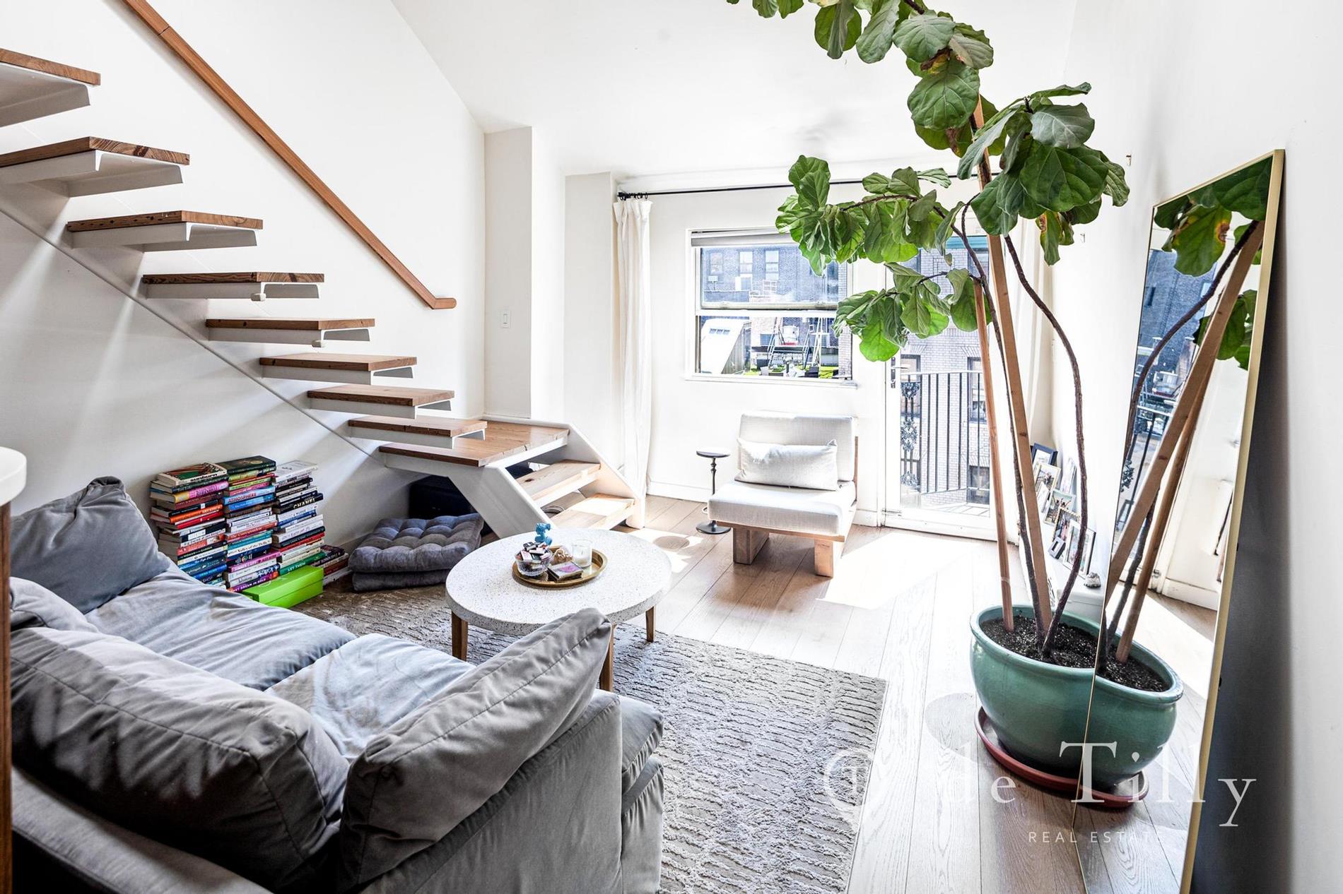 211 Thompson Street PH-6E Greenwich Village New York NY 10012