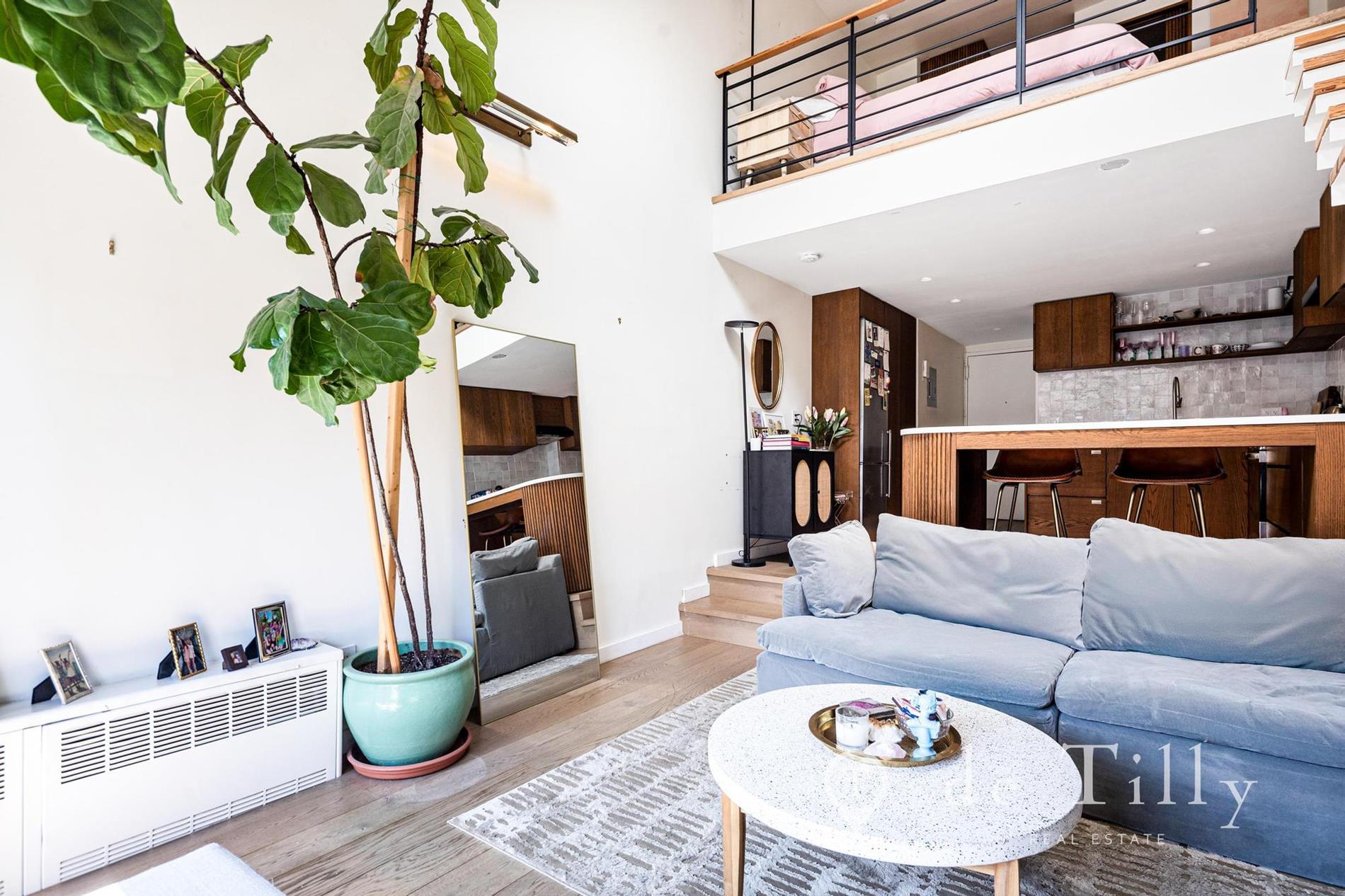 211 Thompson Street PH-6E Greenwich Village New York NY 10012