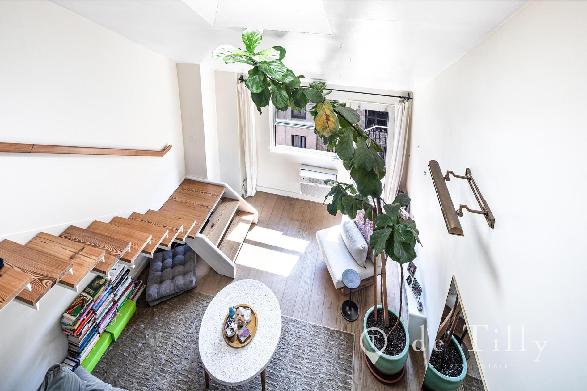 211 Thompson Street PH-6E Greenwich Village New York NY 10012