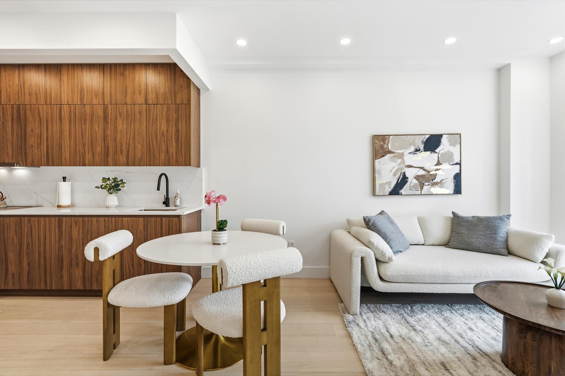 371 Hawthorne Street 2-F Brooklyn NY 11225