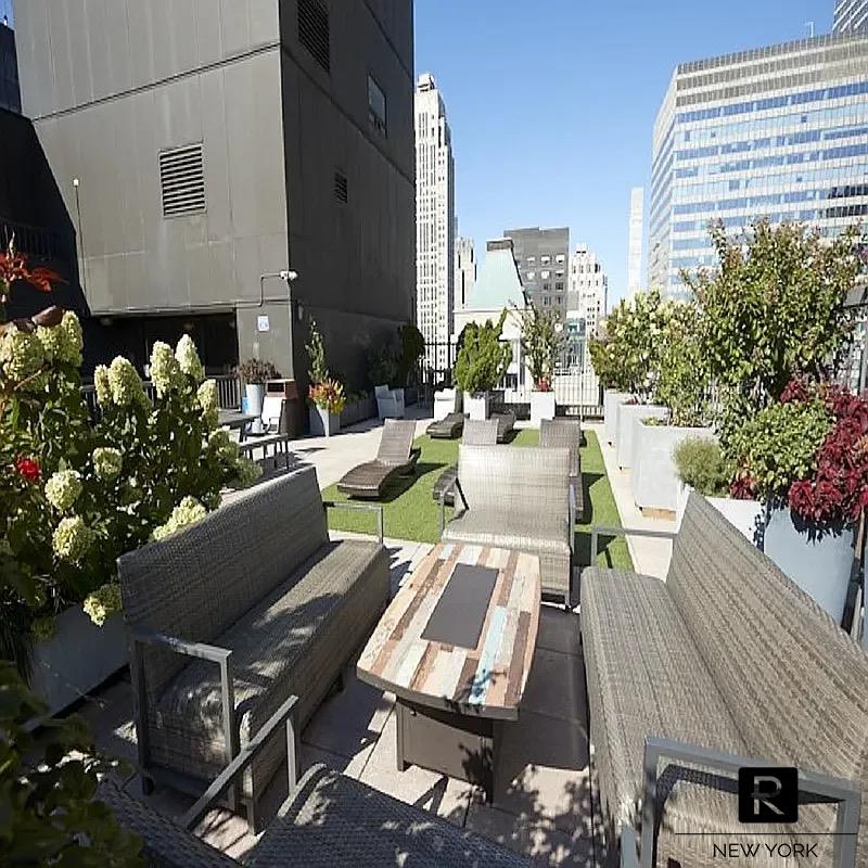 445 Fifth Avenue Midtown East New York NY 10016