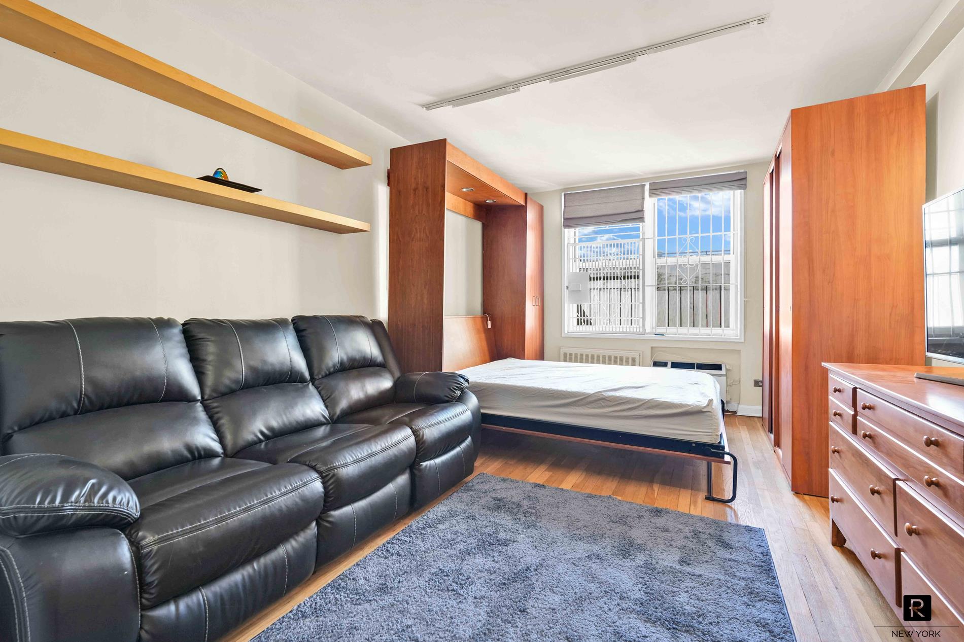 31-85 Crescent Street Long Island City Queens NY 11106