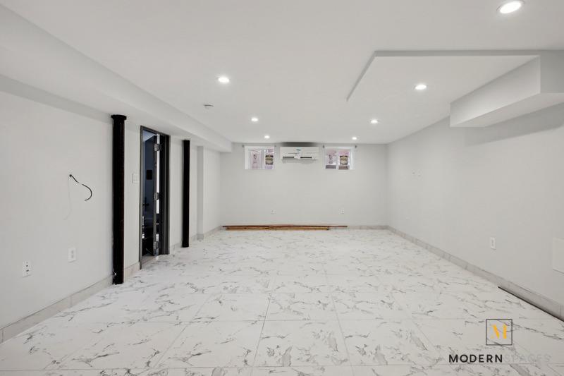 10-57 50th Avenue DPLX Long Island City Queens NY 11101