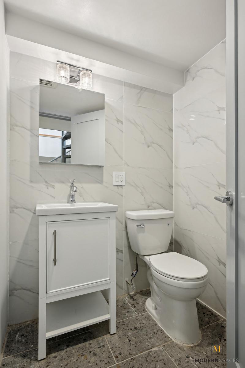 10-57 50th Avenue DPLX Long Island City Queens NY 11101