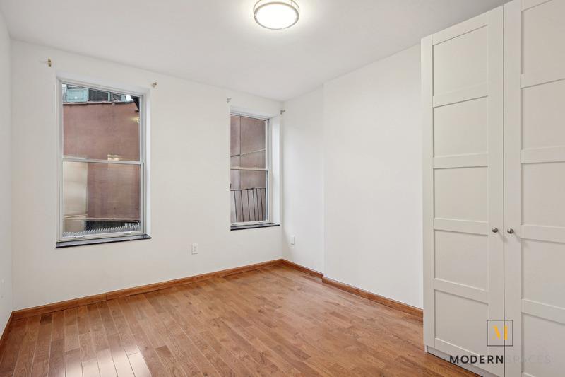 10-57 50th Avenue DPLX Long Island City Queens NY 11101