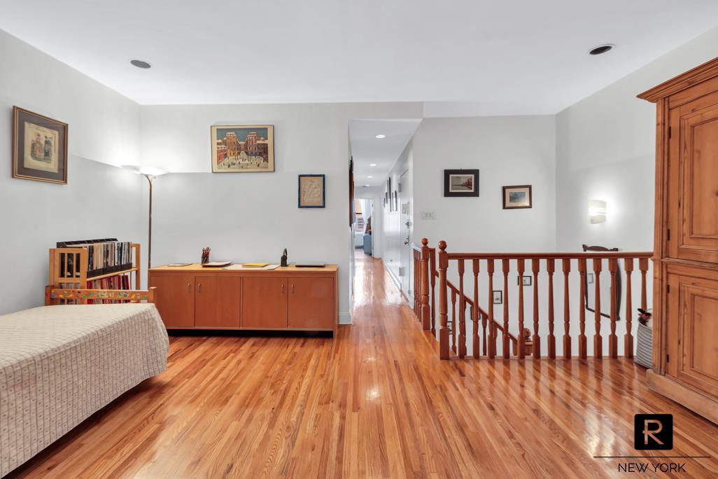 216 East 75th Street Upper East Side New York NY 10021