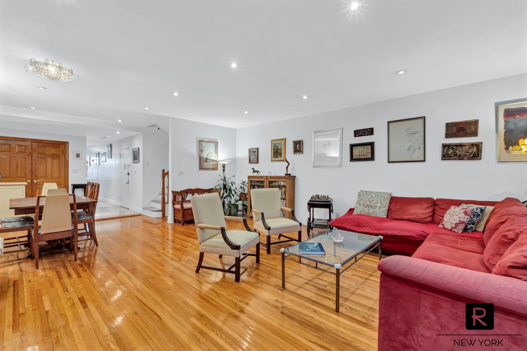 216 East 75th Street Upper East Side New York NY 10021