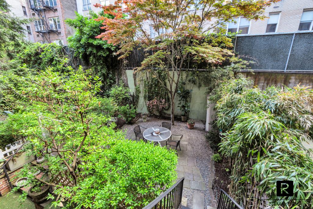 216 East 75th Street Upper East Side New York NY 10021