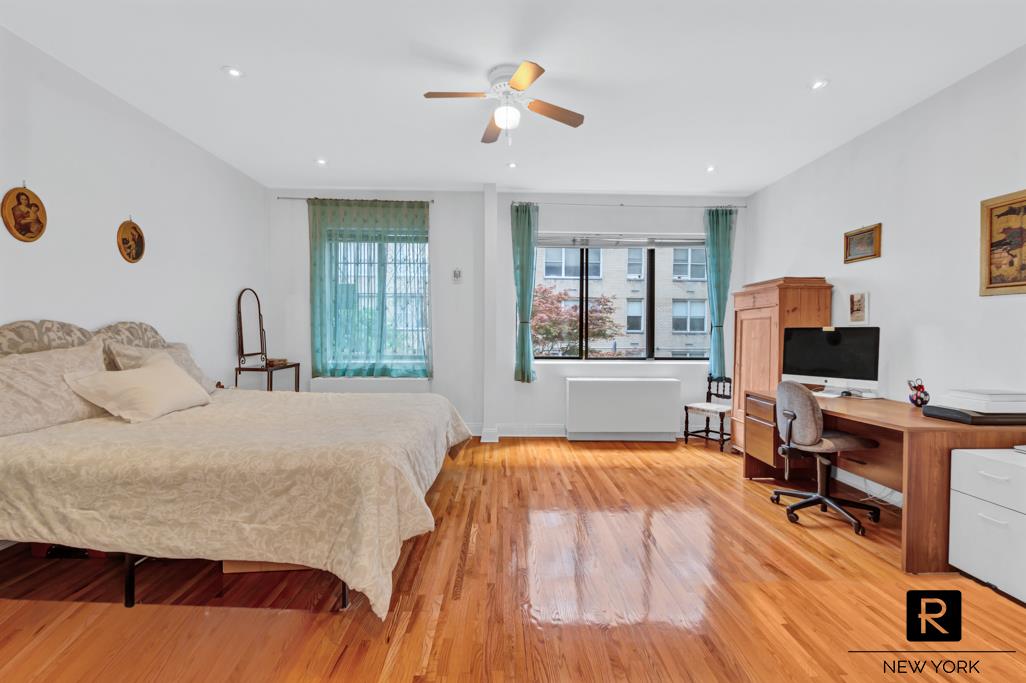 216 East 75th Street Upper East Side New York NY 10021