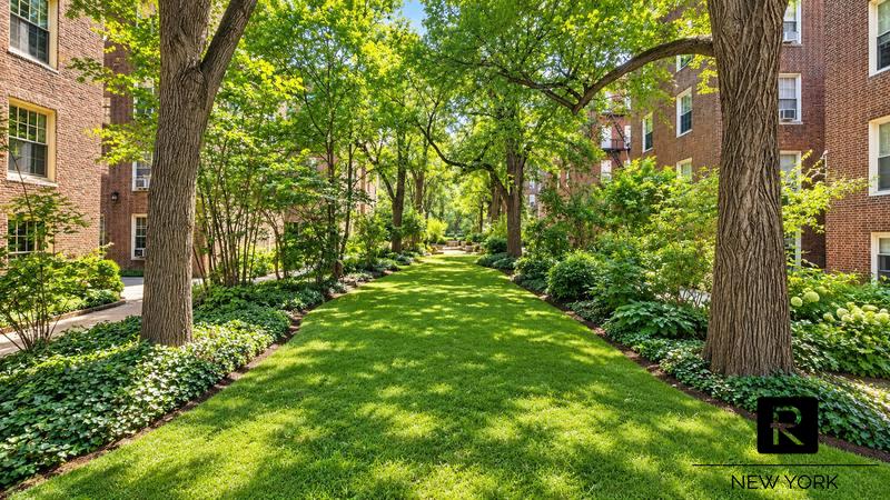 37-33 84th Street 42 Jackson Heights Queens NY 11372