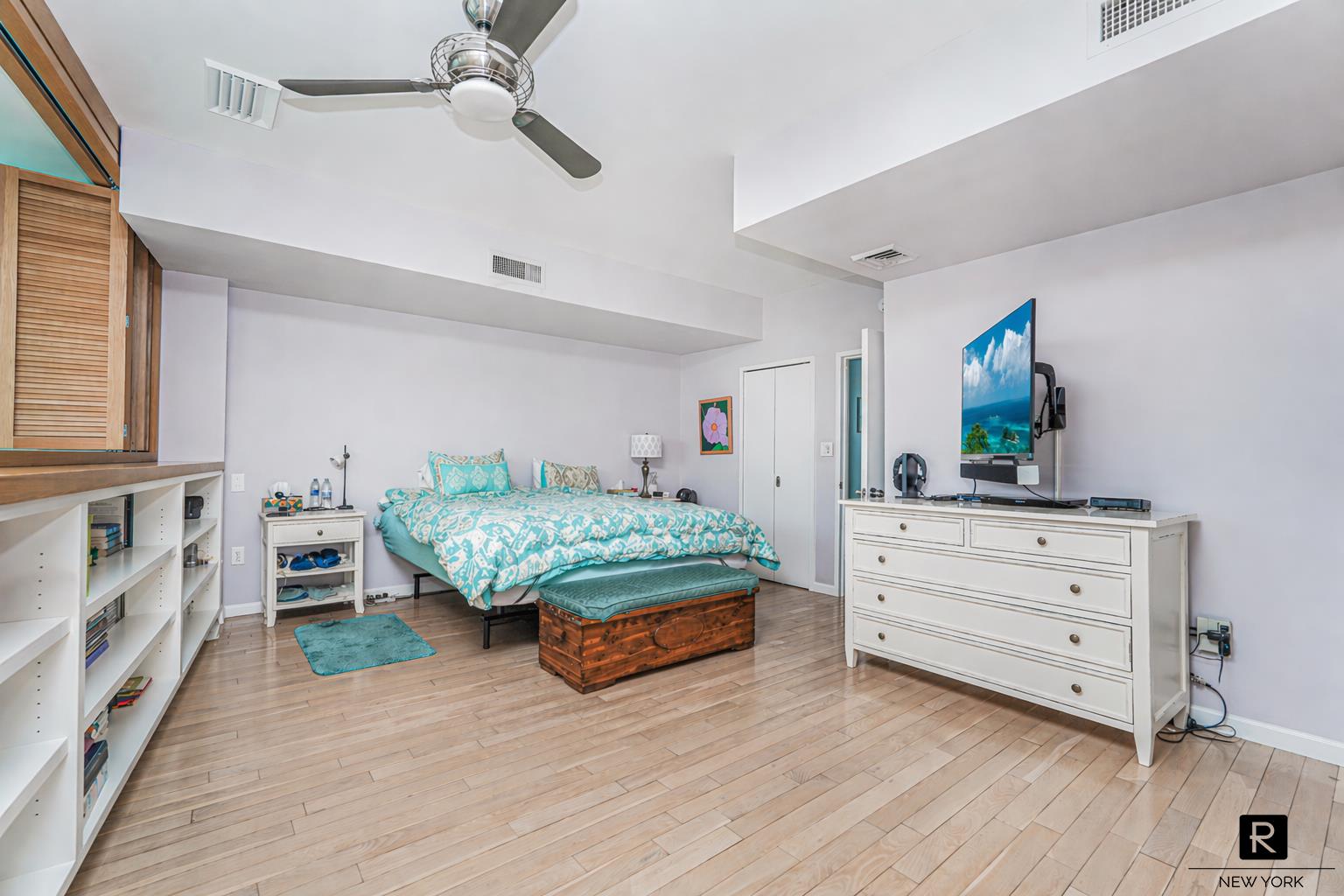 10 Bay Street Landing St. George Staten Island NY 10301