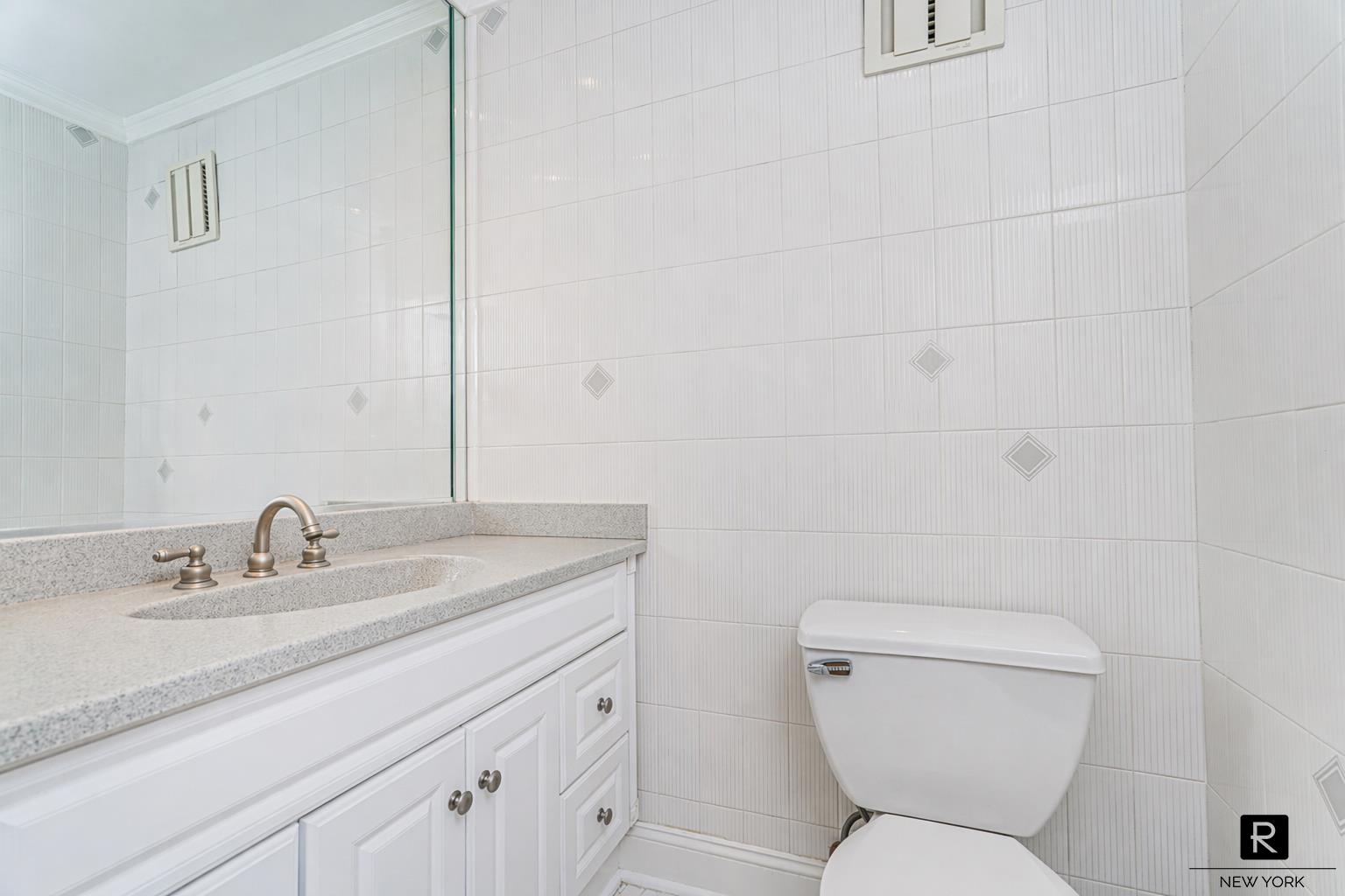 10 Bay Street Landing St. George Staten Island NY 10301