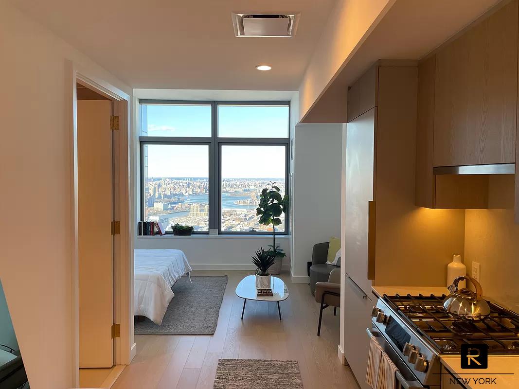 3 Court Square Long Island City Queens NY 11101