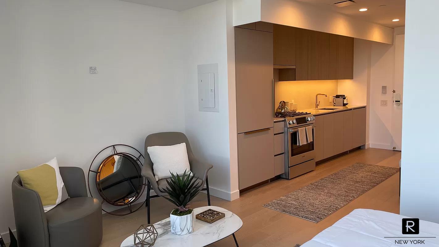 3 Court Square Long Island City Queens NY 11101