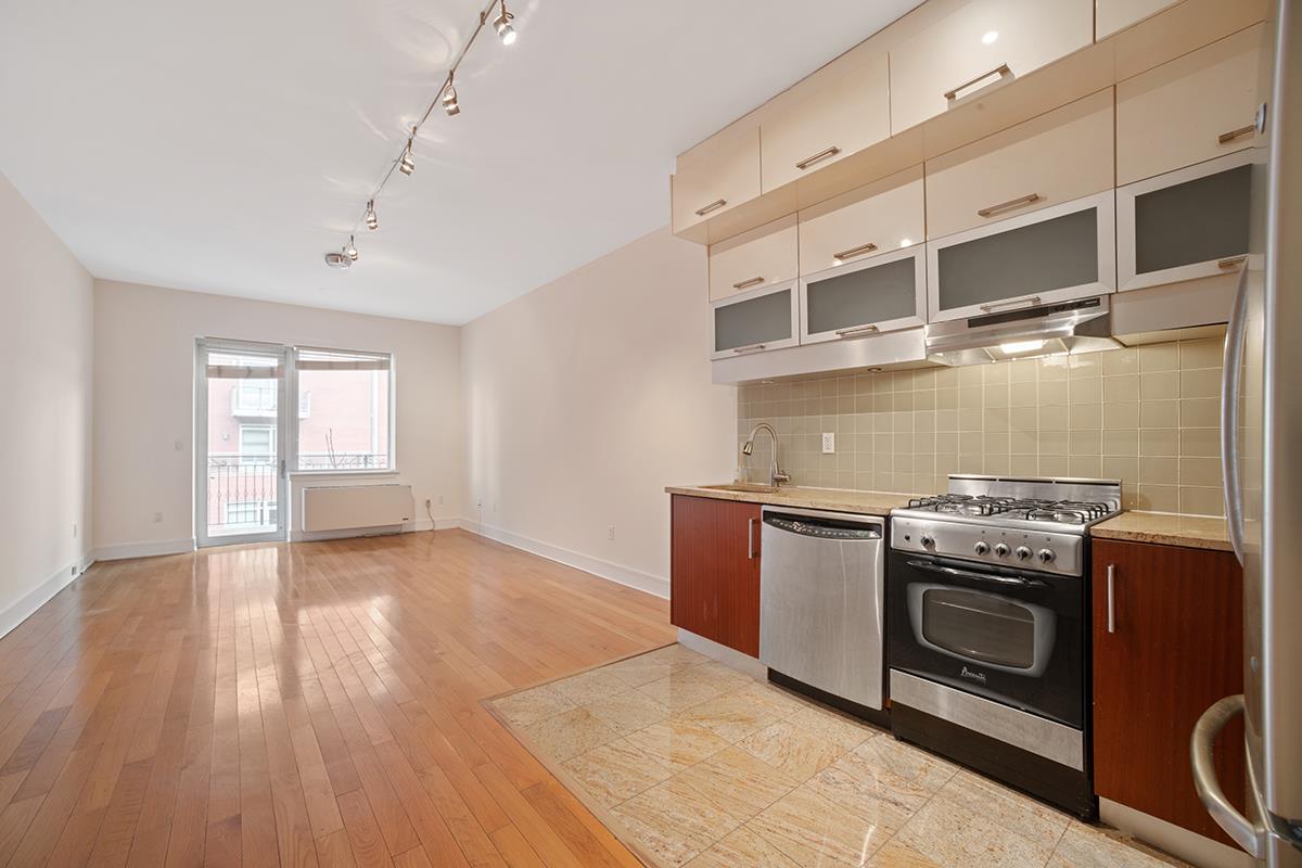 41-26 27th Street 9-C Long Island City Queens NY 11101