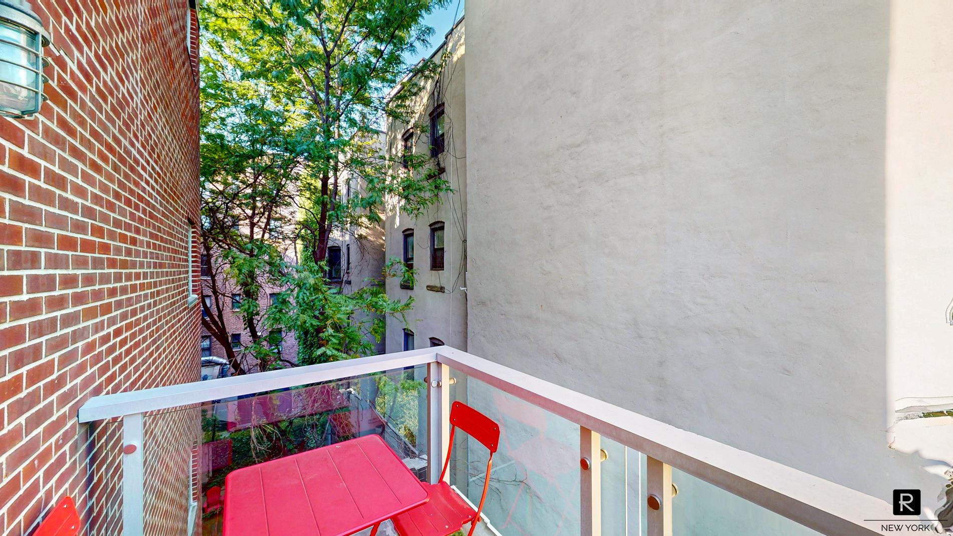 32 Clinton Street Lower East Side New York NY 10002