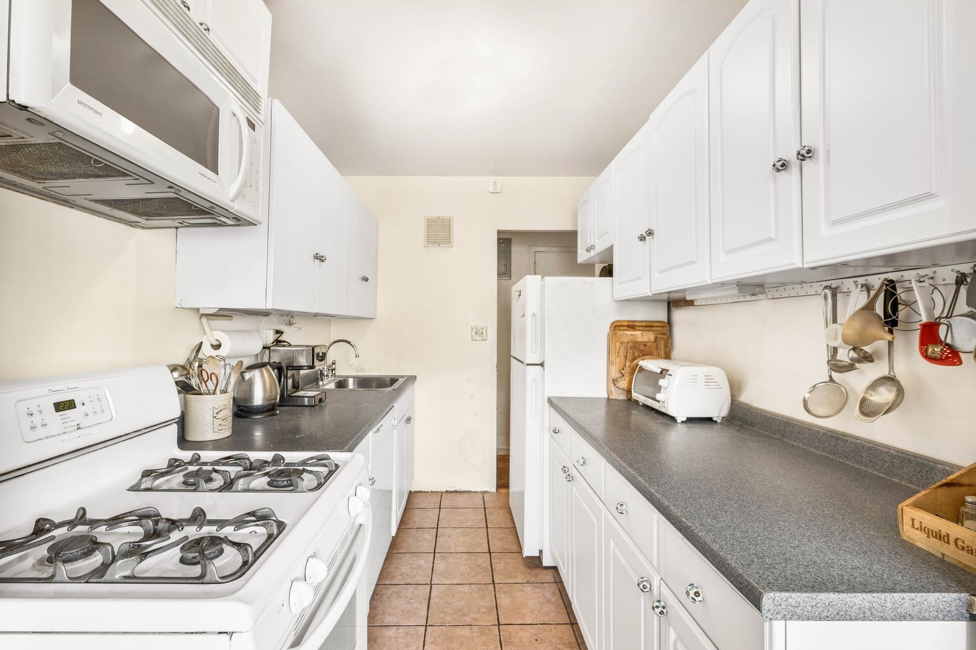 900 West 190th Street 5-F Hudson Heights New York NY 10040