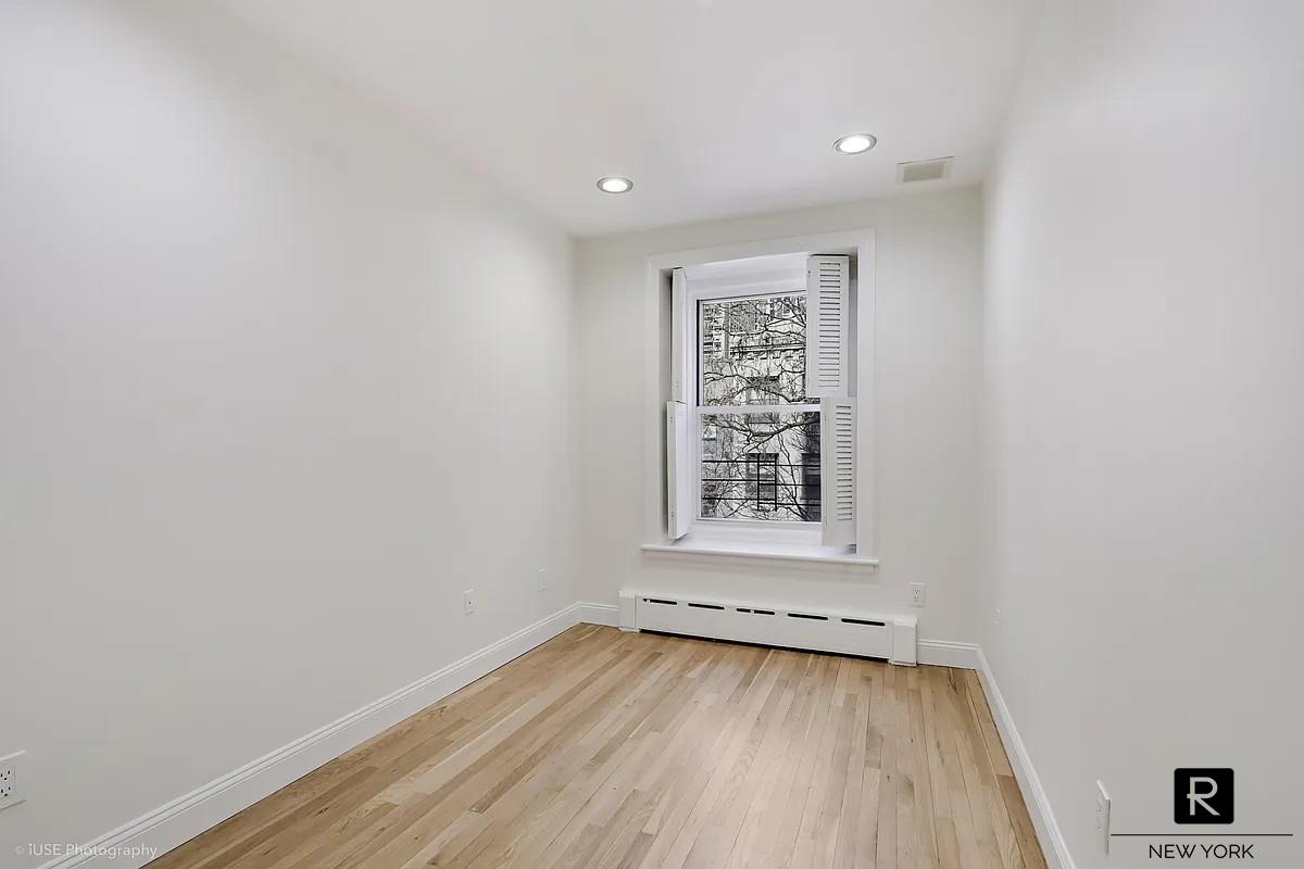 220 East 30th Street Kips Bay New York NY 10016