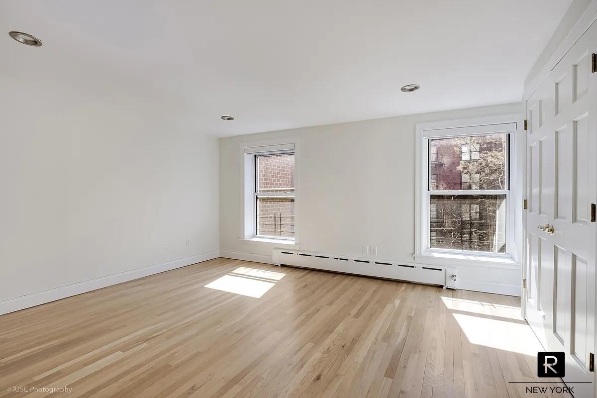 220 East 30th Street Kips Bay New York NY 10016
