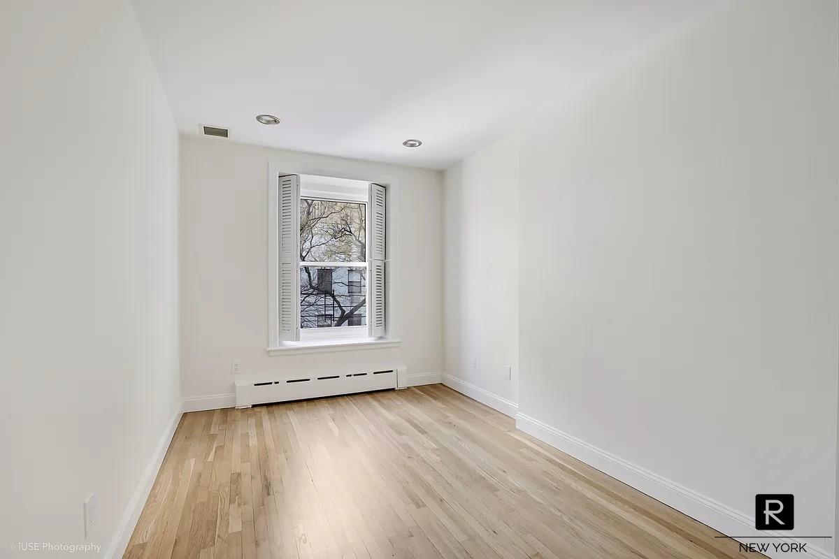 220 East 30th Street Kips Bay New York NY 10016