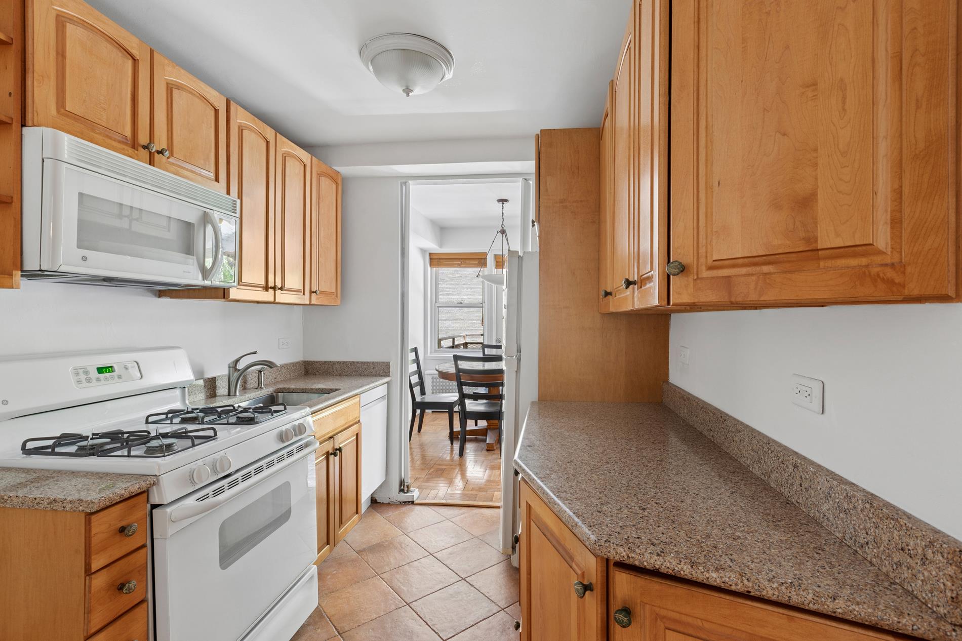 415 East 52nd Street 3-EB Beekman Place New York NY 10022