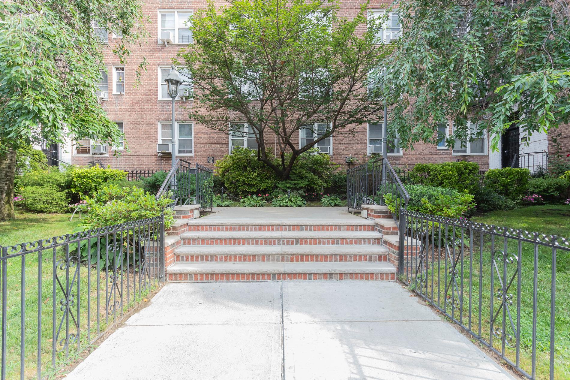 88-01 35th Avenue 6-D Jackson Heights Queens NY 11372