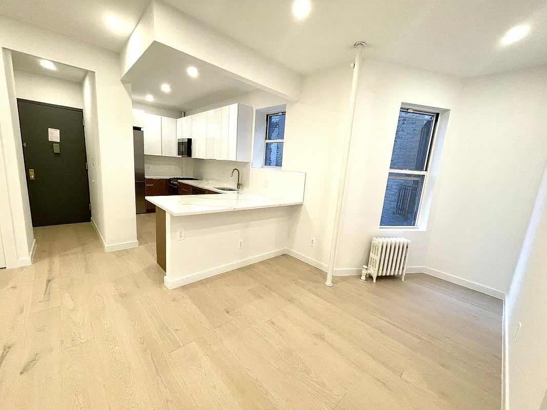 329 East 12th Street 21-22 E. Greenwich Village New York NY 10003