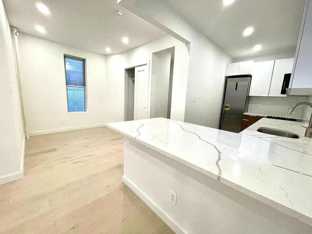 329 East 12th Street 21-22 E. Greenwich Village New York NY 10003