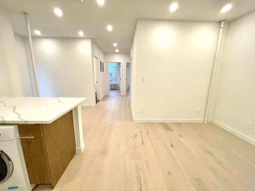 329 East 12th Street 21-22 E. Greenwich Village New York NY 10003