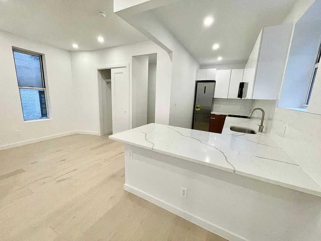 329 East 12th Street 21-22 E. Greenwich Village New York NY 10003