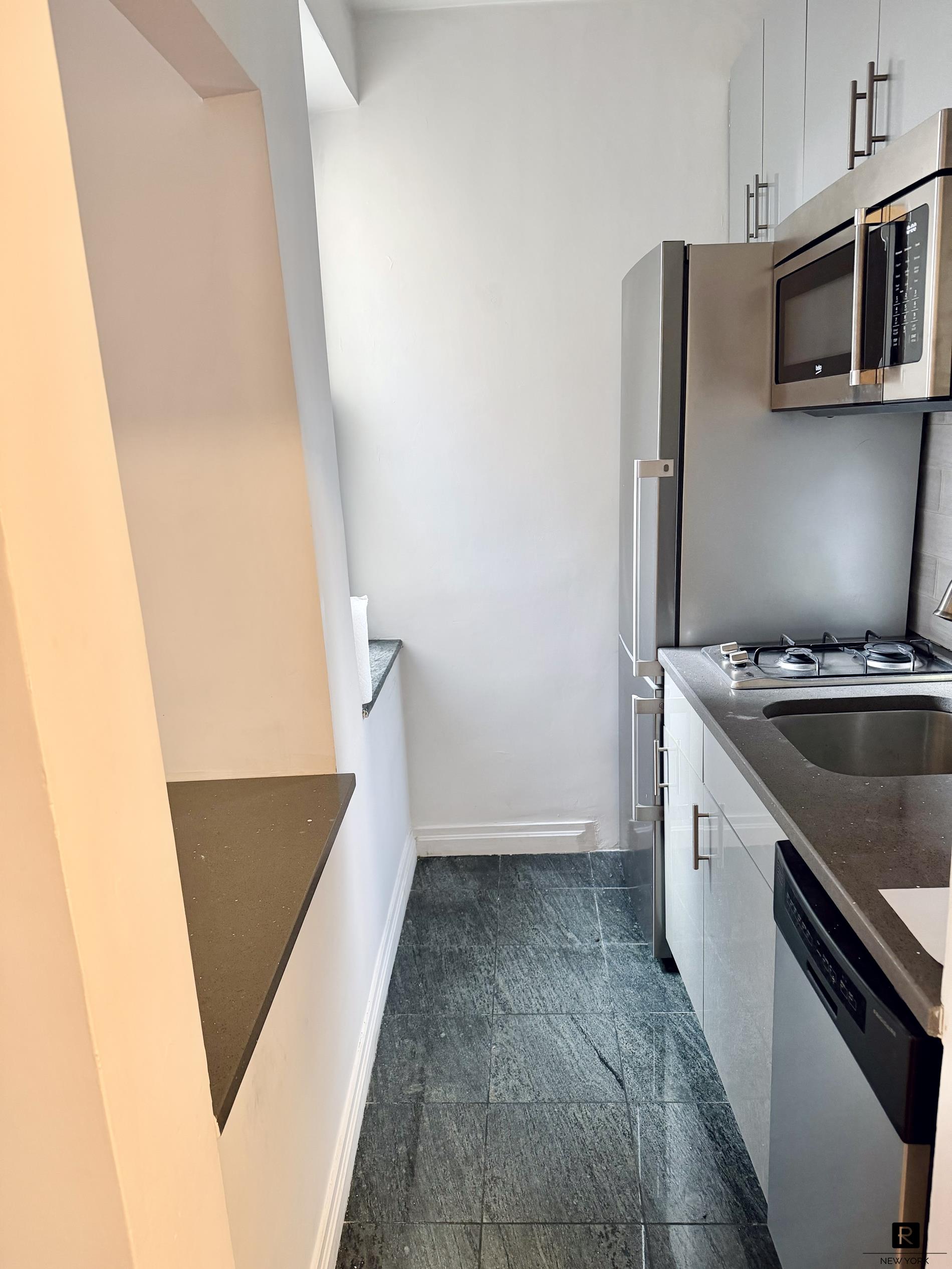 29 West 65th Street Lincoln Square New York NY 10023