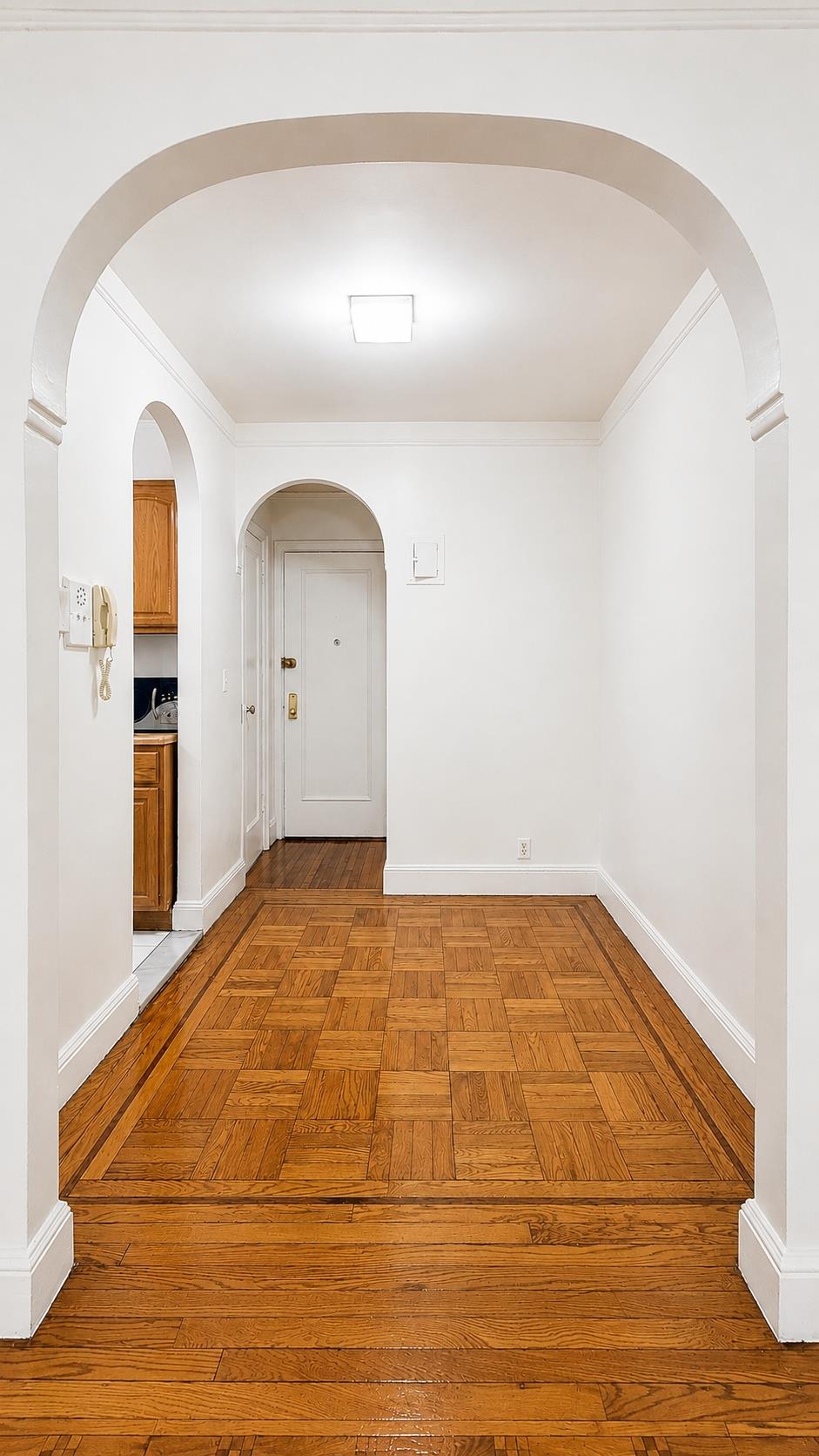 35-05 Parsons Blvd. 1-J Murray Hill Queens NY 11354