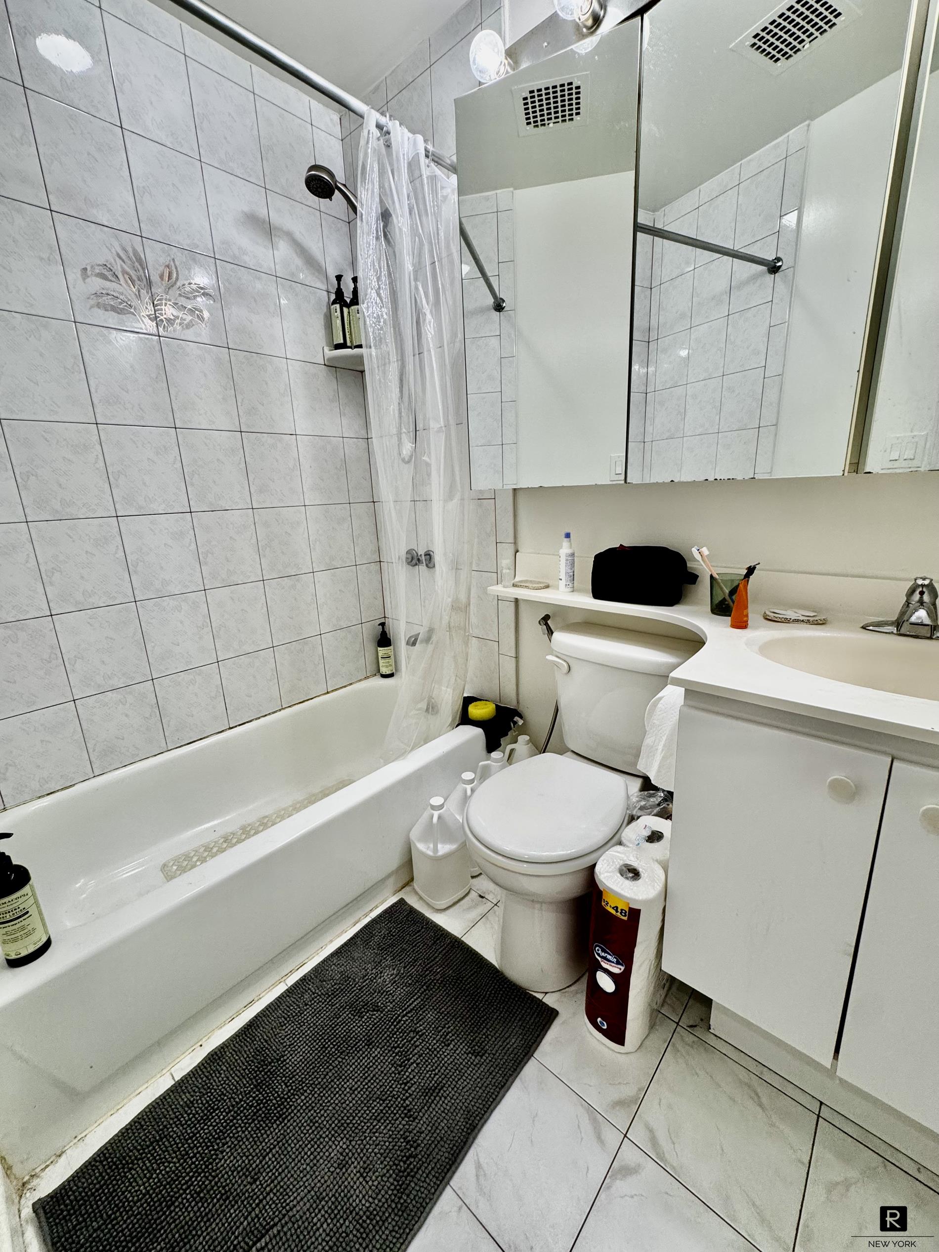 423 East 75th Street Upper East Side New York NY 10021
